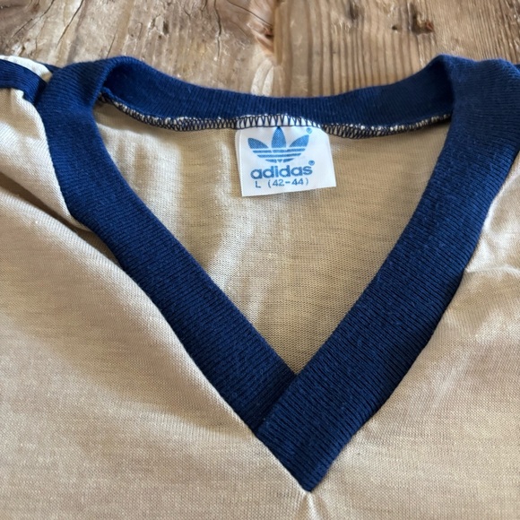 Vintage Adidas Trefoil Ringer V Neck Tan Blue T-Shirt 
USA Single Stitch - Picture 6 of 9